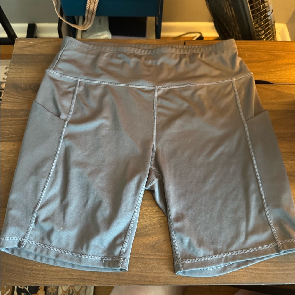 Women's Gray Biker Shorts w/ Pockets